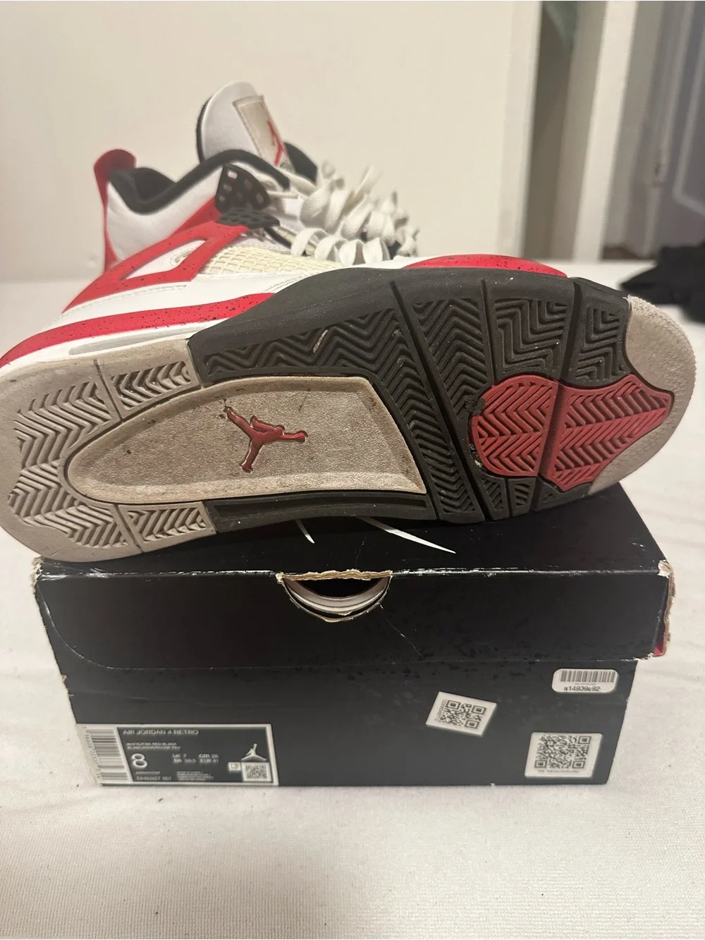 Jordan Retro Low-Top Sneakers in White and Red used with box